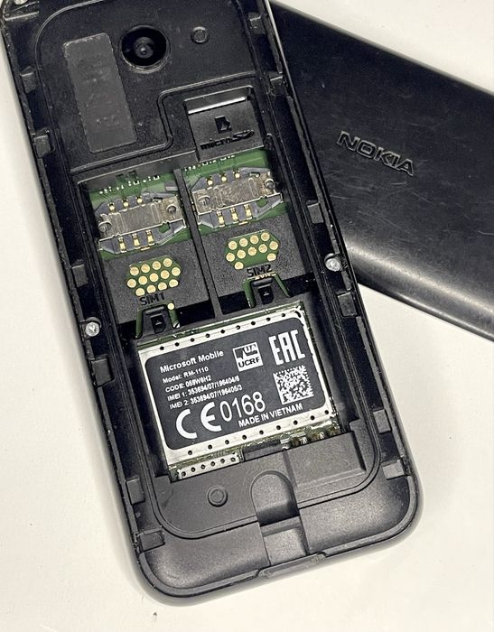 Nokia 215 Dual SIM (RM-1110) на 2 sim-карти. Без акумулятора.