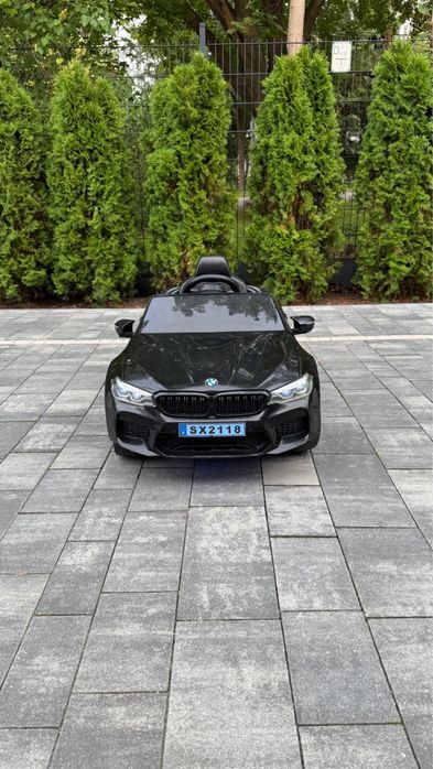 Samochód na akumulator dla dzieci BMW M5 Drift