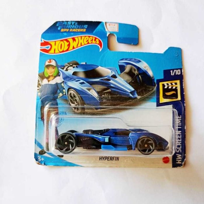 Vários modelos de Hot Wheels