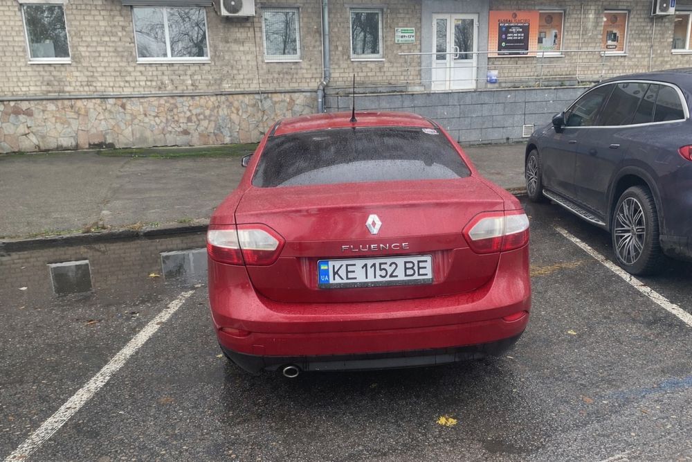 Renault Fluence 2011 года, 1,6