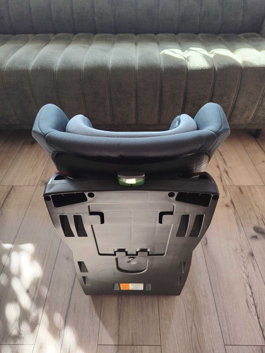 Maxi Cosi Axiss – obrotowy fotelik 9-18 kg – Authegraph
