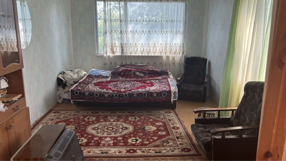 Будинок, 15соток землі, всі комунікаціі