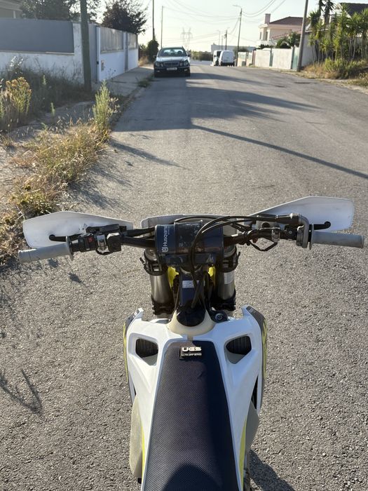 Husqvarna FE 250 2023