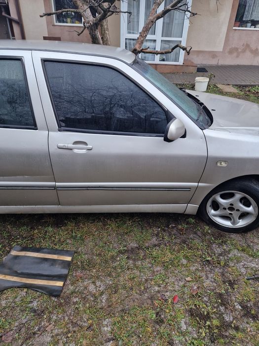 Продам запчастини амулет 1.6 2007р
