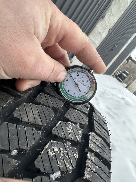 Зимові шини з дисками на vw t4 195/70r15 5x112 et 55