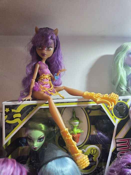 Clawdeen monster high haunted