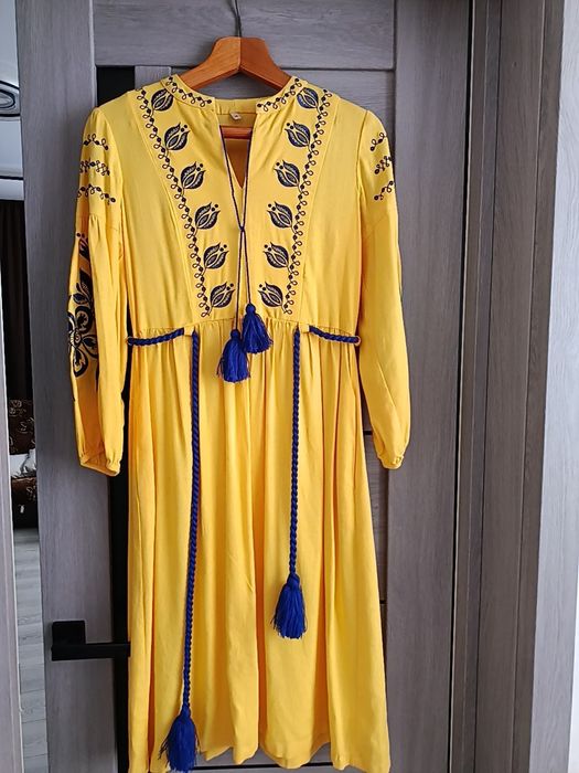 Сукня -вишиванка