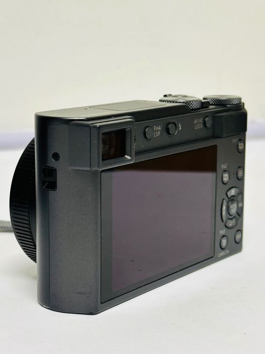 Aparat kompaktowy Panasonic Lumix DC-TZ202 4K