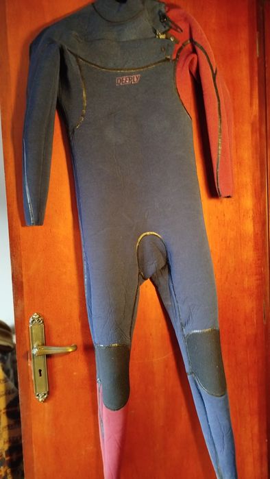 4.3 Deeply Wetsuit, Size M64584344919425122