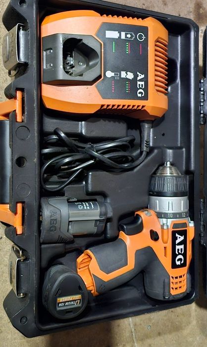 Wkretarka akymulatorowa