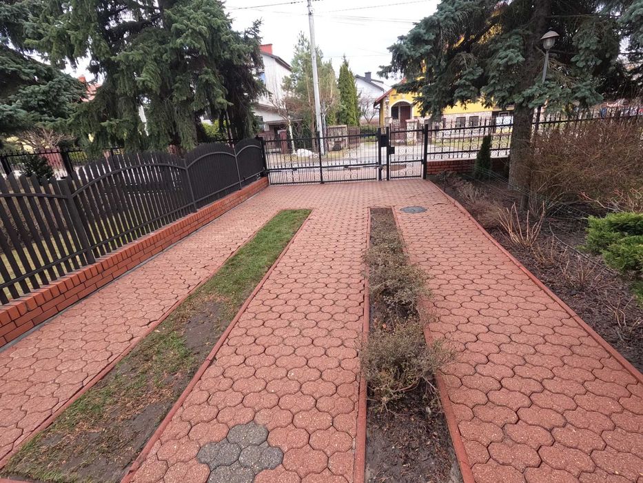 Mycie elewacji szkół, bloków wspólnot mieszkaniowych usuwanie graffti