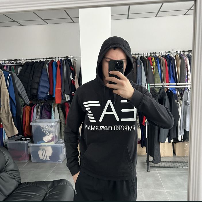 Чорна худі Emporio Armani EA7 розмір M-L