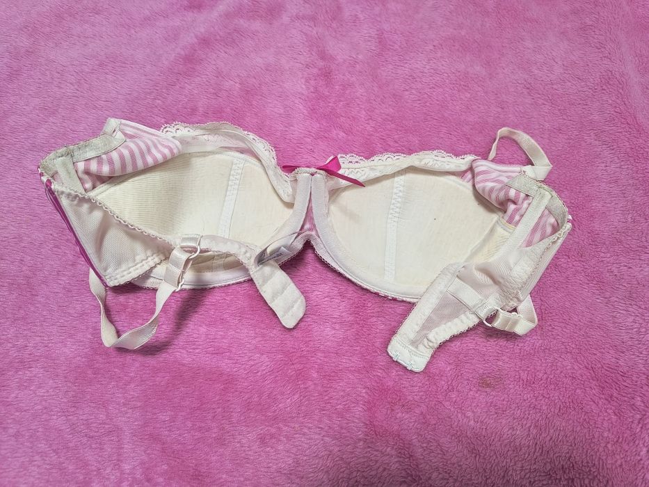 Biustonosz KNICKERBAX roz.80 DD