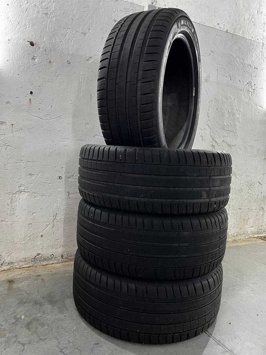 Шина Michelin 245/45 ZR 18