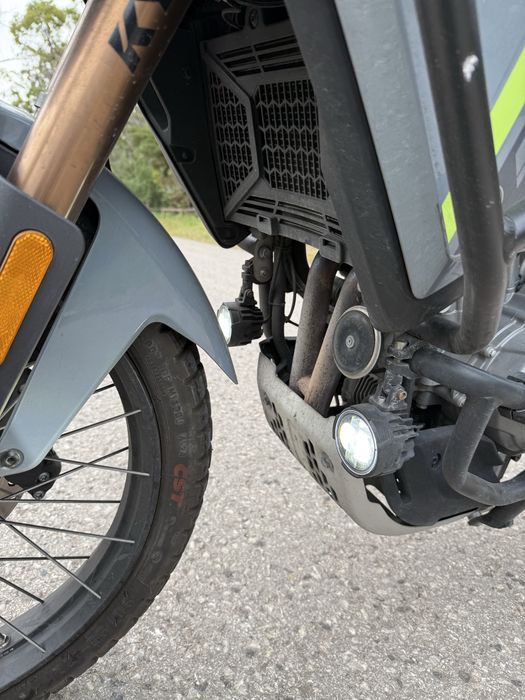 Cf moto 450 MT 2025 com muitos extras e como nova