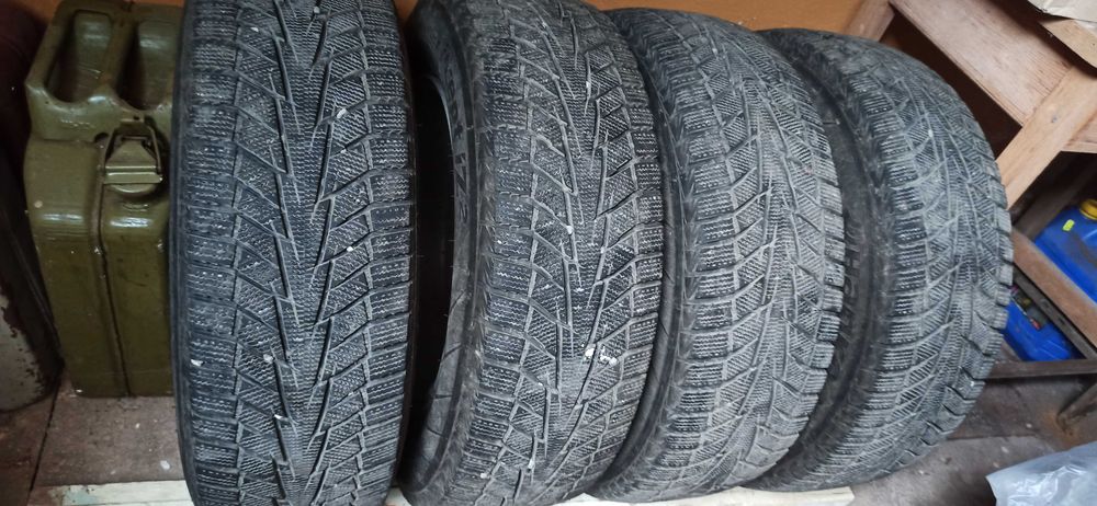 Продам комплект колёс в сборе хюндай Туксон