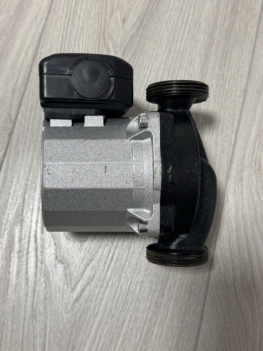 Циркуляційний насос Wilo 25/6/130