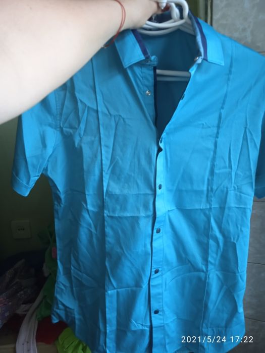 Новая  срочно рубашка