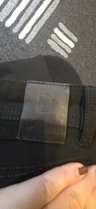 Spodnie digel jak nowe casual modern fit 44/32