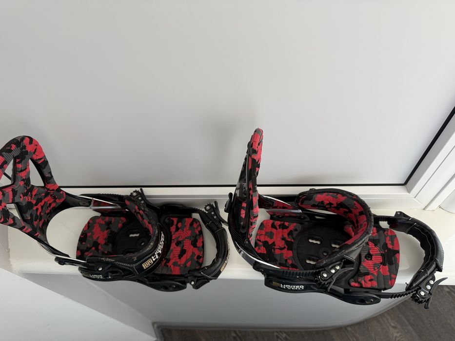 Сноуборд 165 см с кріпленням та чохлом