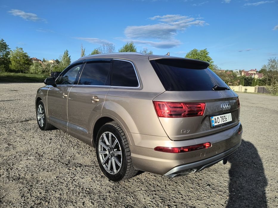 Продам Audi Q7 prestige