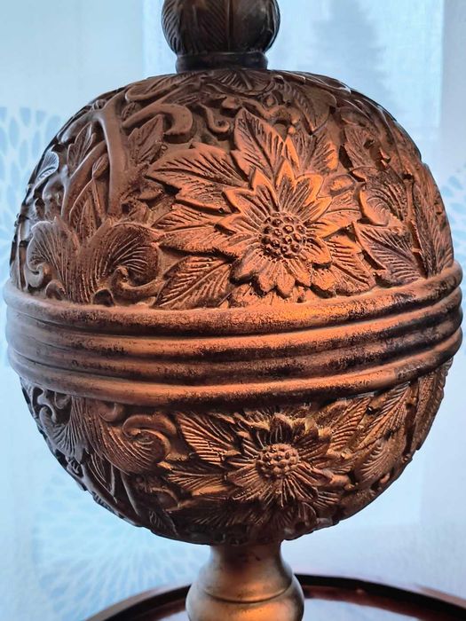 duża lampa stołowa stylowa