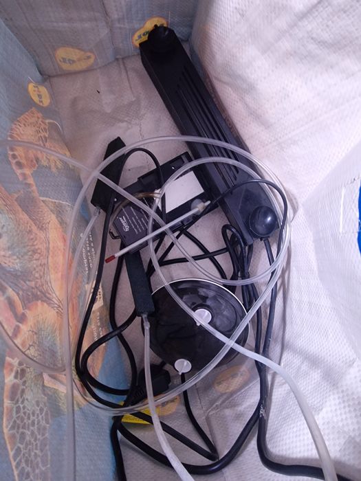 Aquario 100x50x40 + filtro + calha + kit CO2 + acessorios