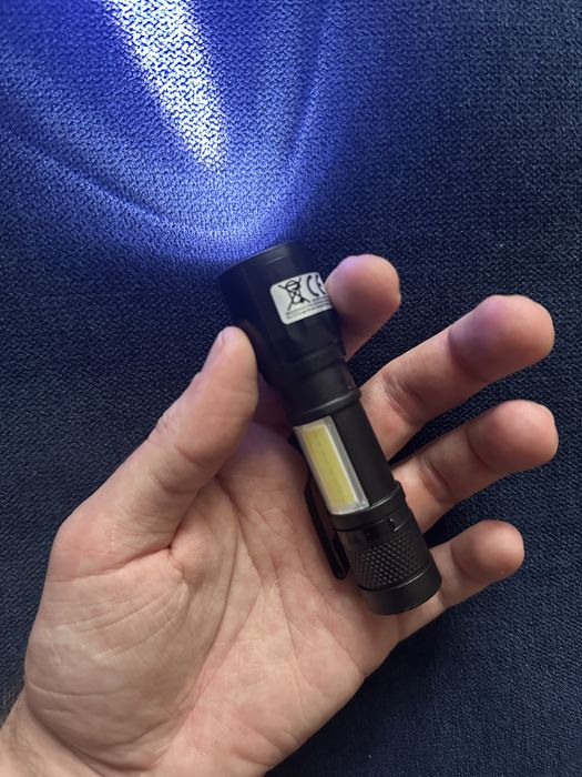 Туристический тактичкский фонарик на акауляторе, фонарь