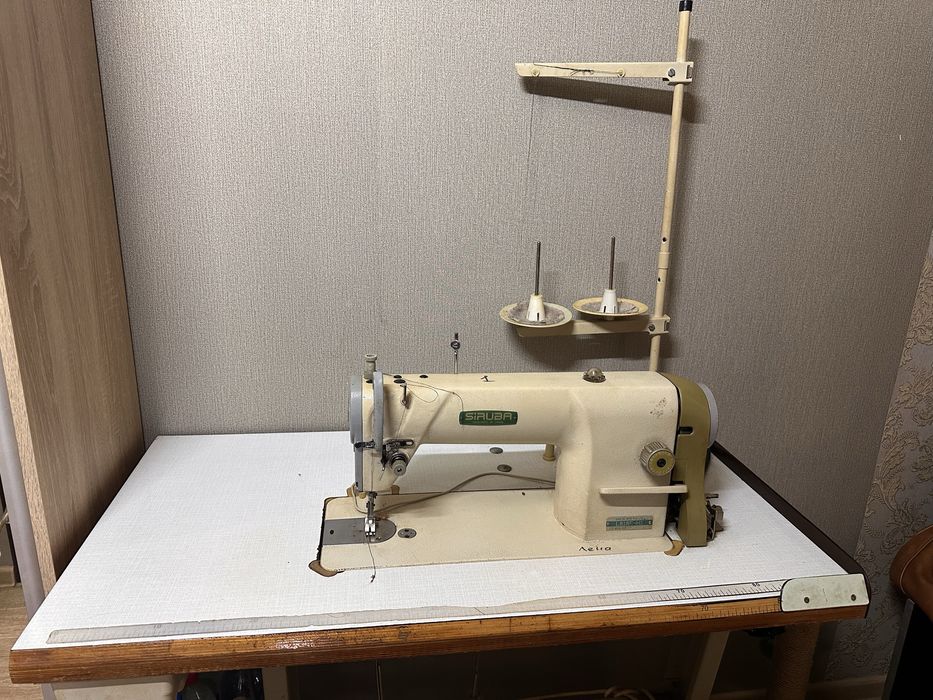 Швейная машинка Siruba 380В