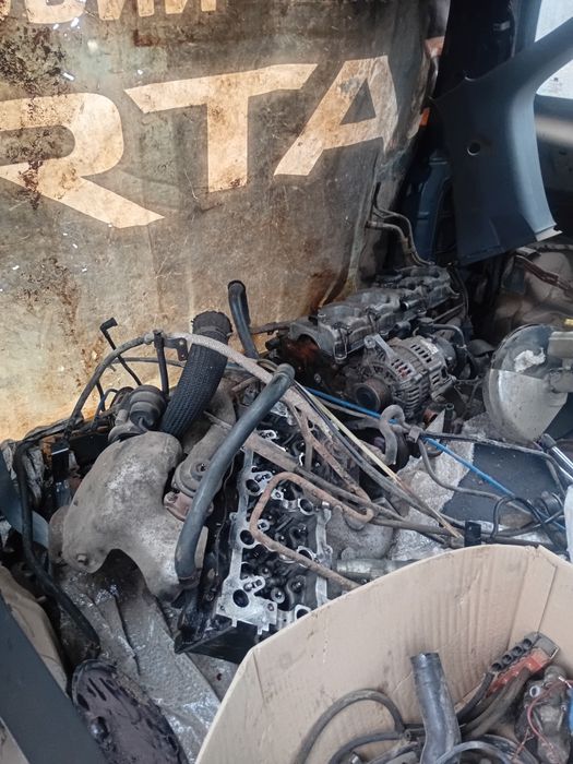 Двигун хундай тражет розбирається