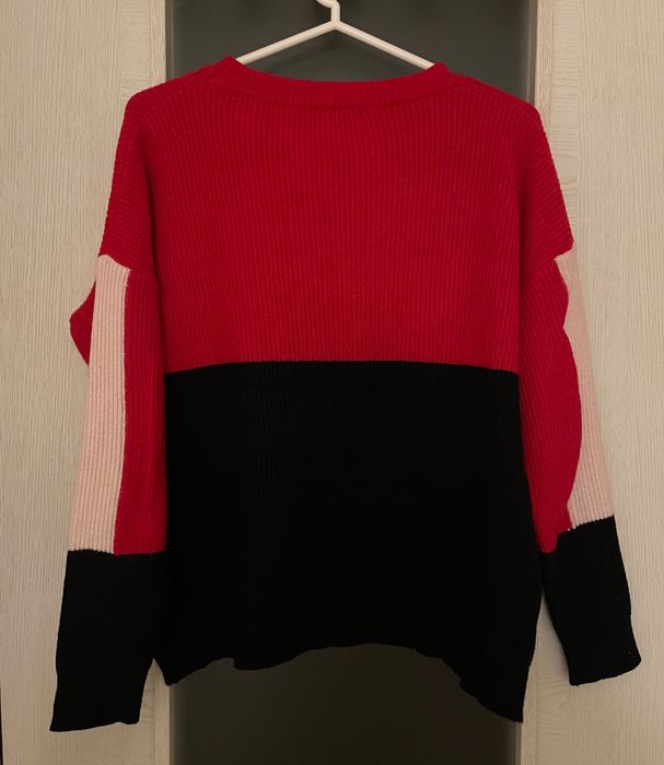 Camisola de inverno vermelha e preta