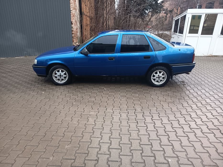 Опель вектра а 1989.р