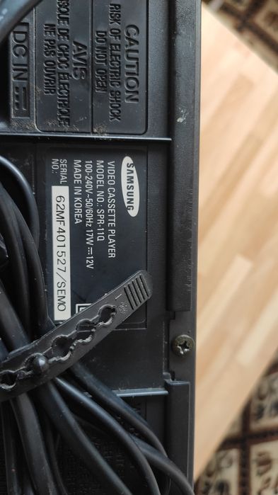 Продам видиеомагнитофон Samsung, Philips