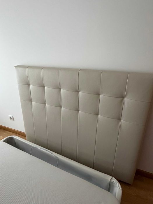 IKEA Cama Sommier  com arrumação