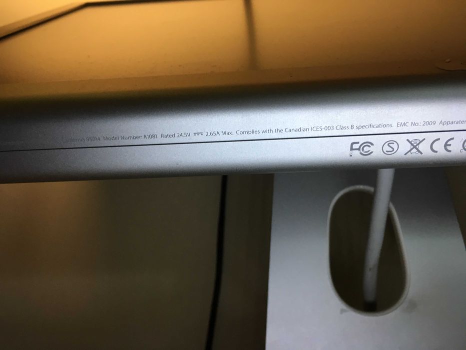 Монитор Apple cinema display 20"
