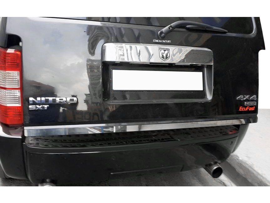 Dodge Nitro Кромка багажника Carmos