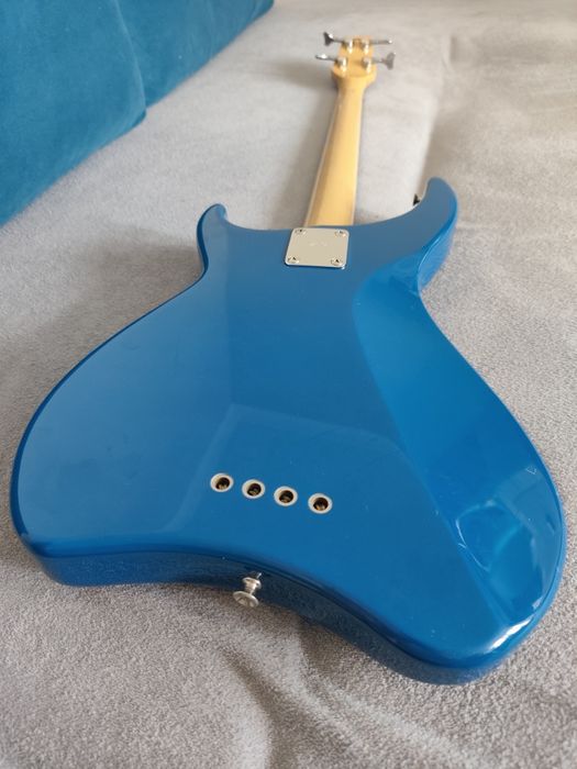 Gitara basowa daion Japan unikat