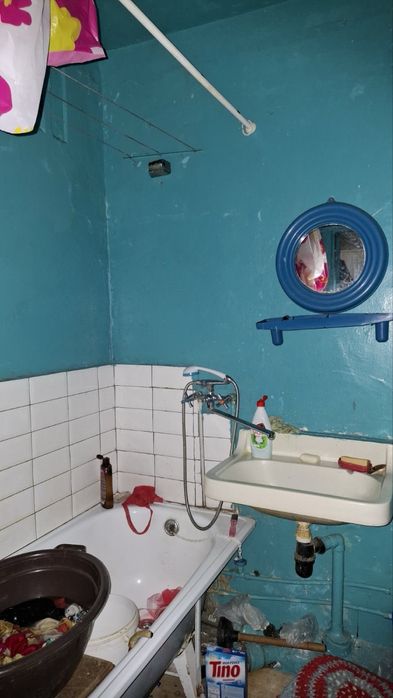 Здається кімната.Борщагівка.