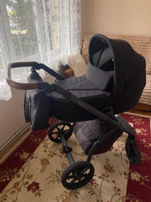 Продам коляску Roan Bass Next лише люлька