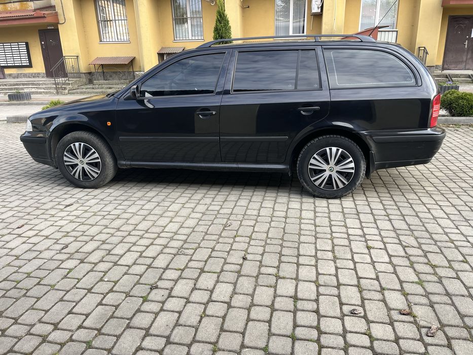 Skoda octavia tour 1.6 mpi