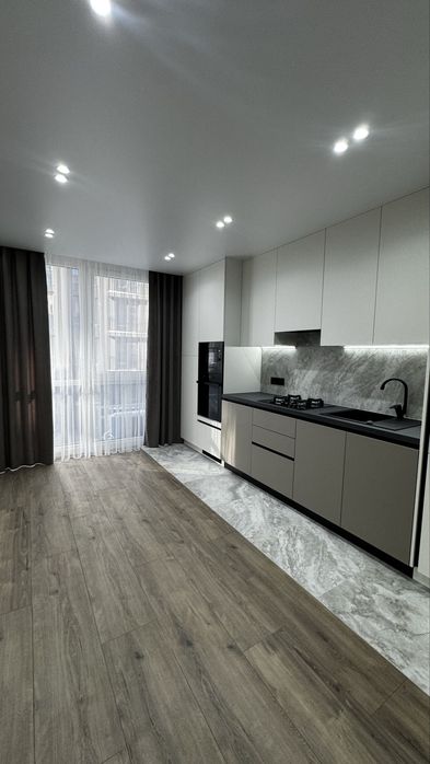 Велика 1кім в новобудові, Паркова Алея, здана