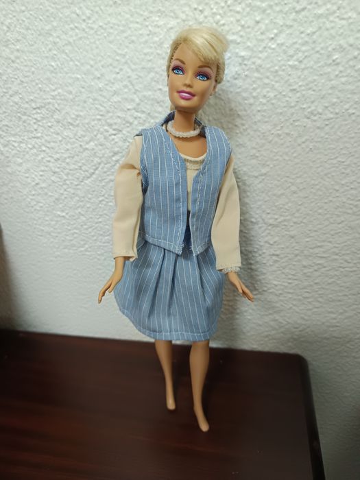 Bonecas Barbie com roupas personalizadas
