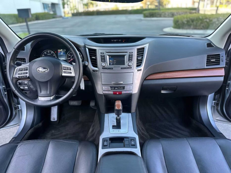 Subaru Outback Limited      2013