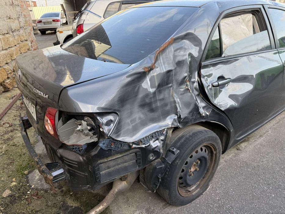 TOYOTA COROLLA  2008 год выпуска