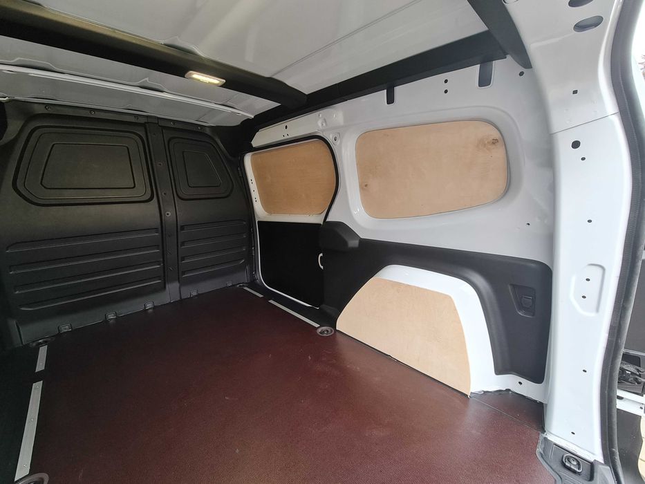 Zabudowa ze sklejki Mercedes Citan Vito Sprinter Van