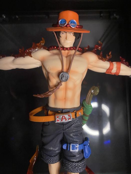 Figura One Piece Ace Punho de Fogo 27cm