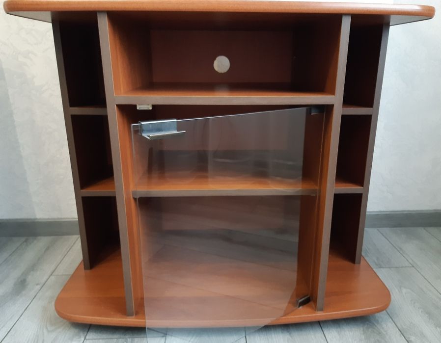 Тумба під телевізор