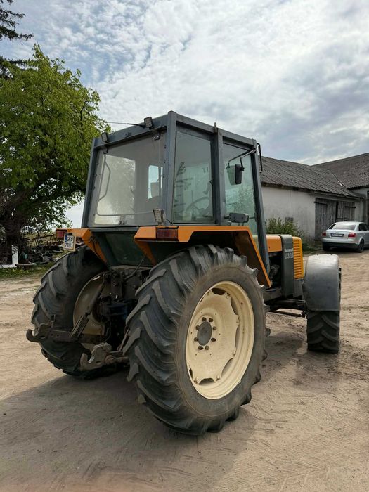 Traktor Renault 14 110