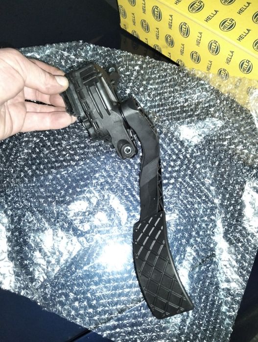 Pedal acelerador Passat B5 e outros NOVO