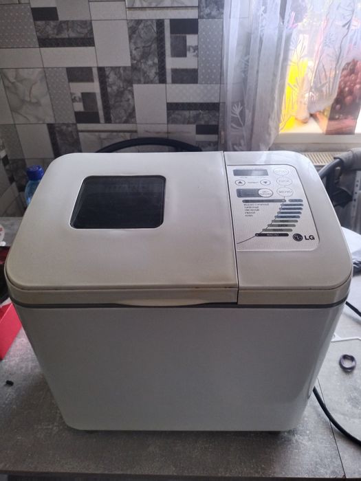 Продам хлебопечку